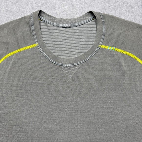 Lululemon Shirt Mens Large Gray Neon Metal Vent Short Sleeve Performance Stretch - Picture 1 of 9